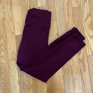 Burgundy lulu lemon capris